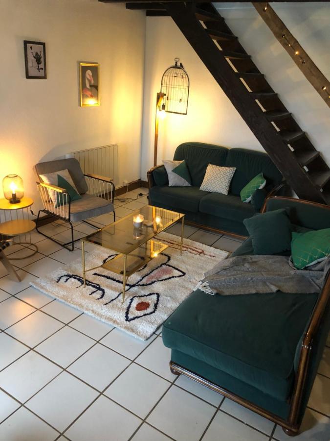 Gite A La Ferme Chaleureux Avec Cheminee Preveranges Bagian luar foto