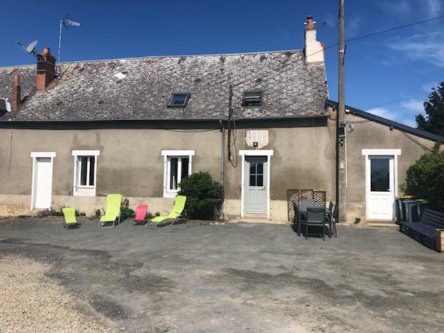 Gite A La Ferme Chaleureux Avec Cheminee Preveranges Bagian luar foto